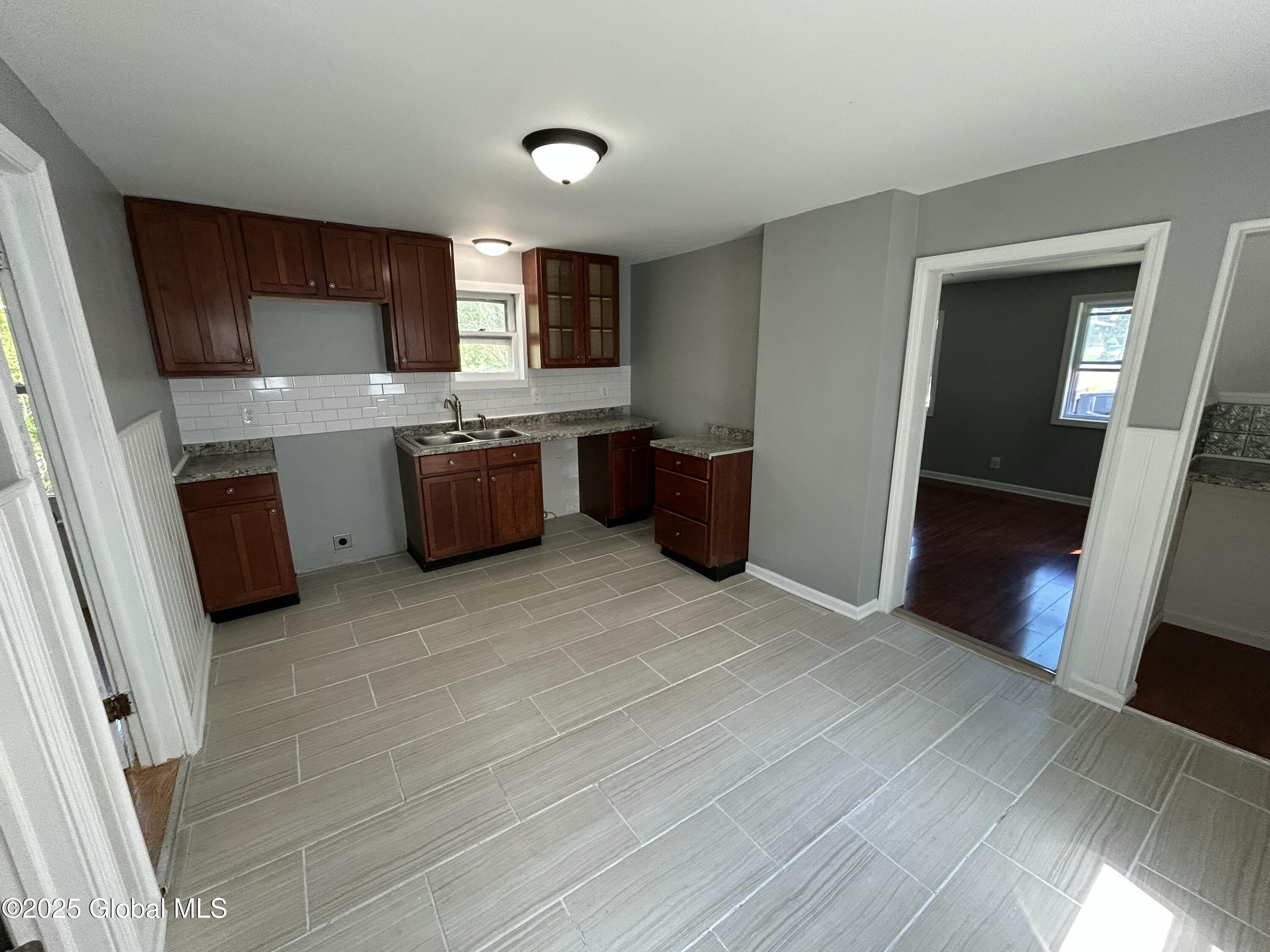 802 Davis Terrace, Schenectady, New York image 7