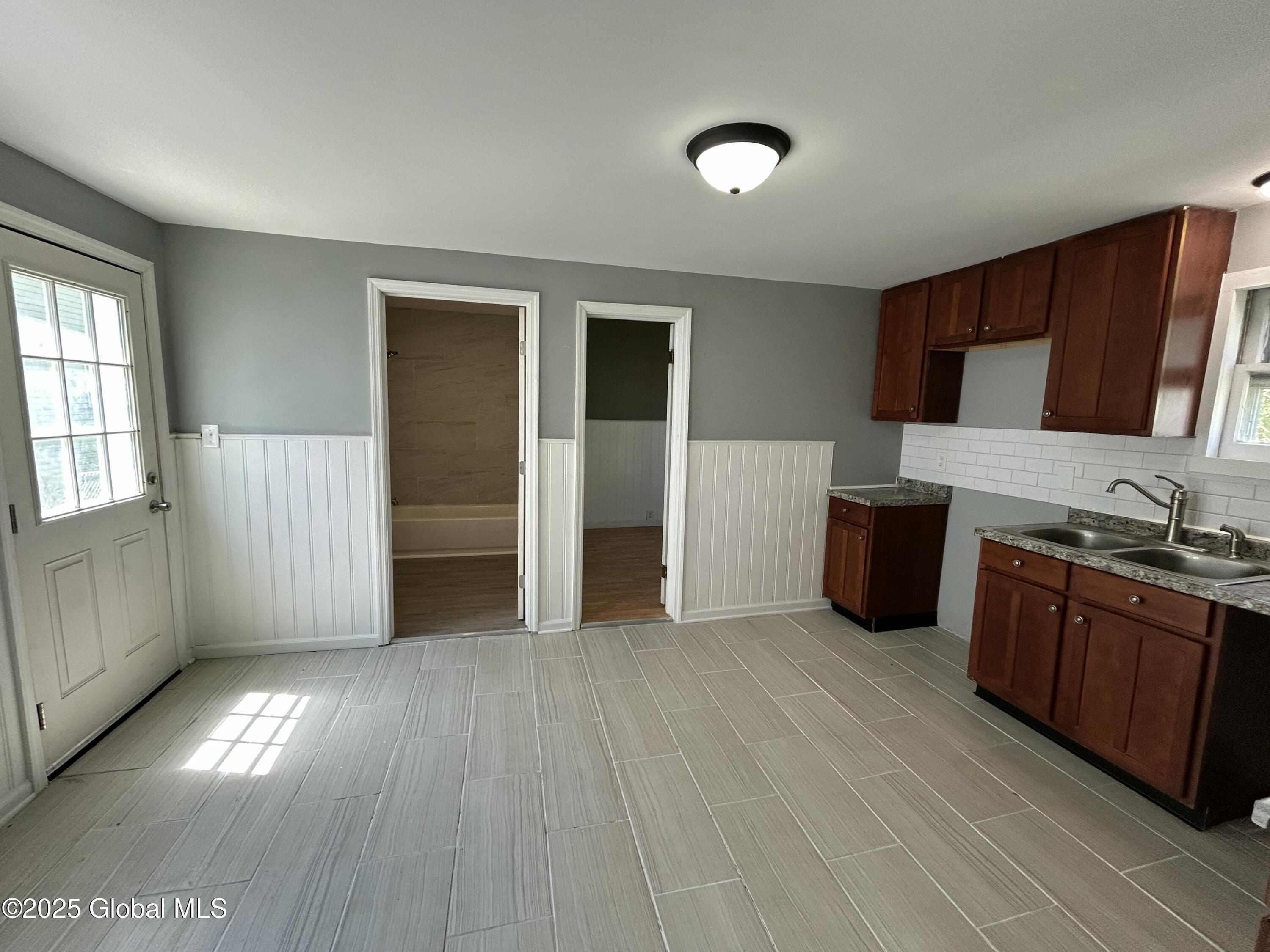 802 Davis Terrace, Schenectady, New York image 5