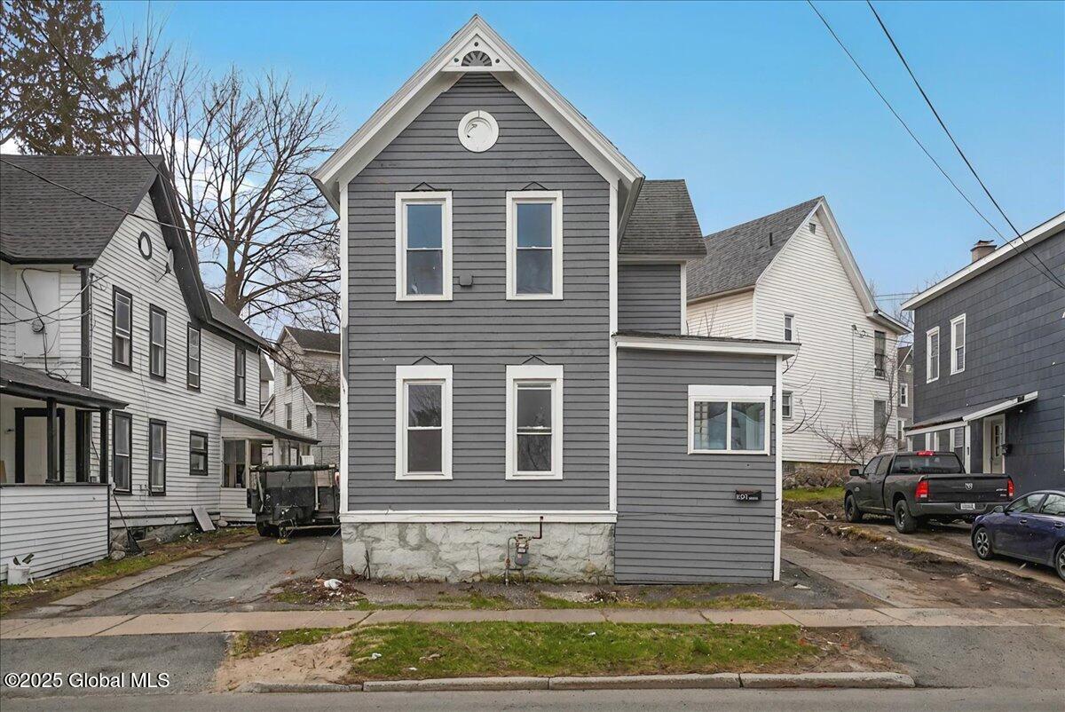 102 E E State St Street, Johnstown, New York image 2