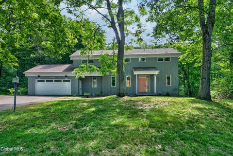 Homes For Sale - 876 Heather Lane<br/> Schenectady County, Niskayuna, NY 12309