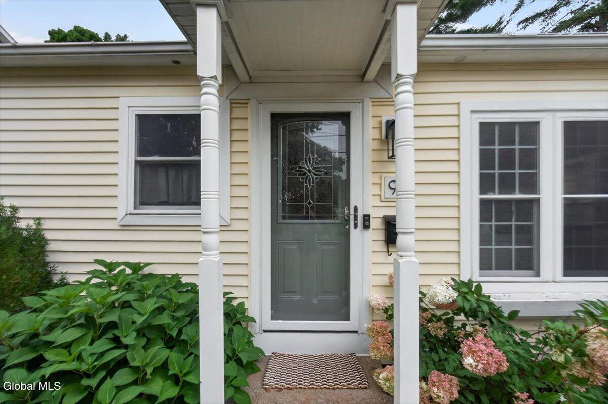 9 Cottonwood Place