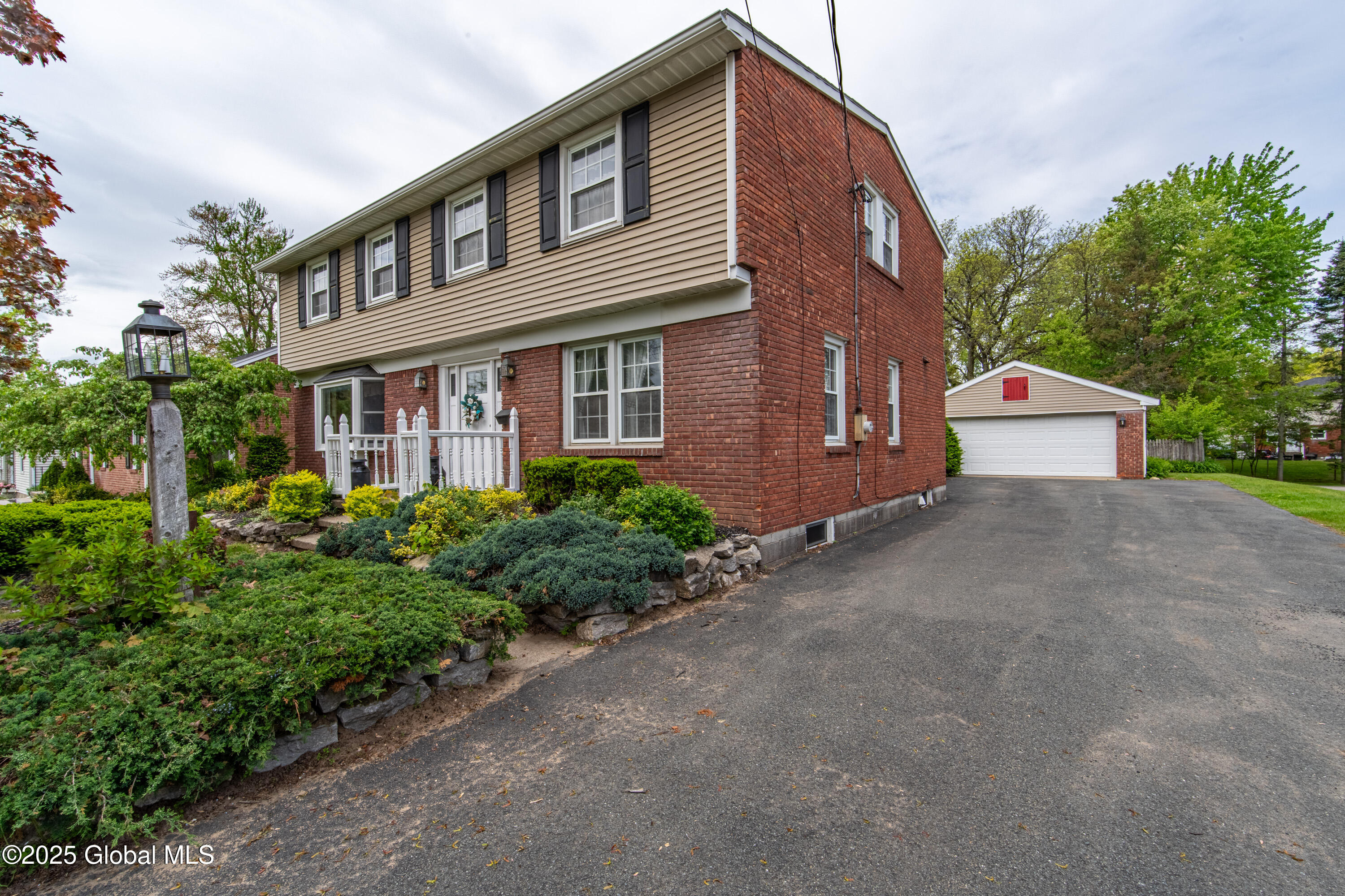 76 Mcnutt Avenue, Colonie, New York image 43