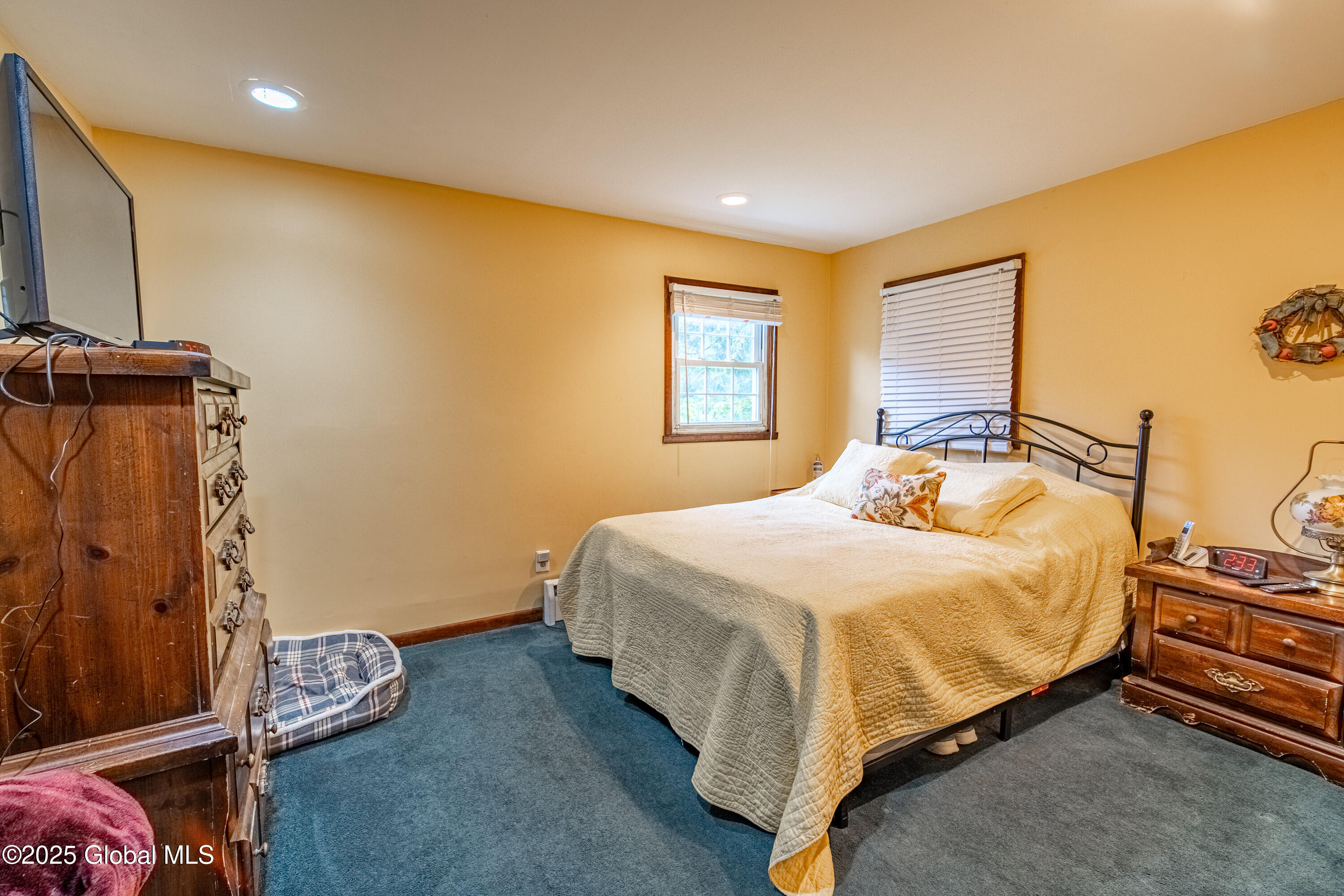 76 Mcnutt Avenue, Colonie, New York image 28