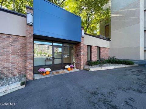 Photo of 192 Erie Boulevard, Schenectady, NY 12305 (MLS # 202525897)
