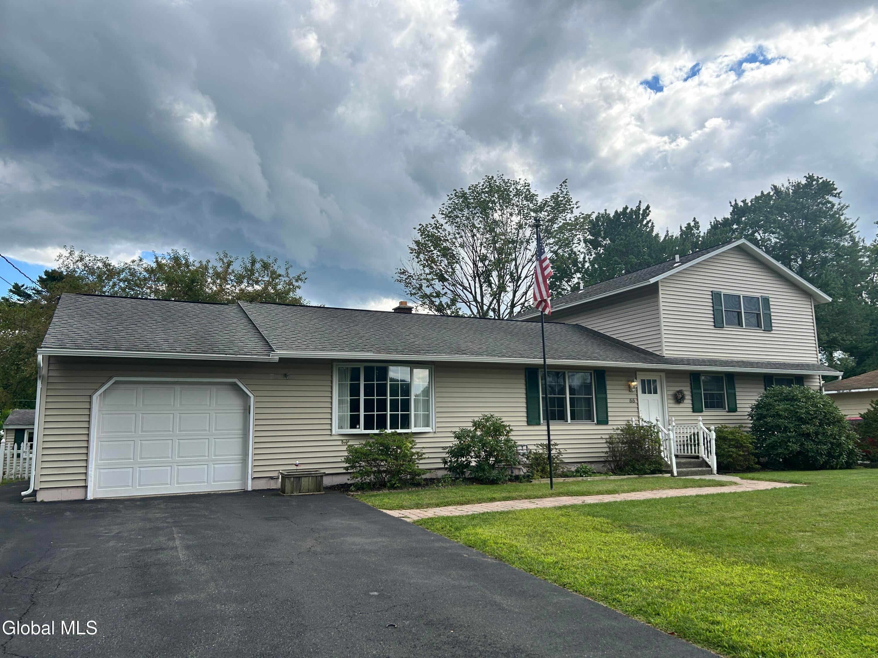 55 Vly Road