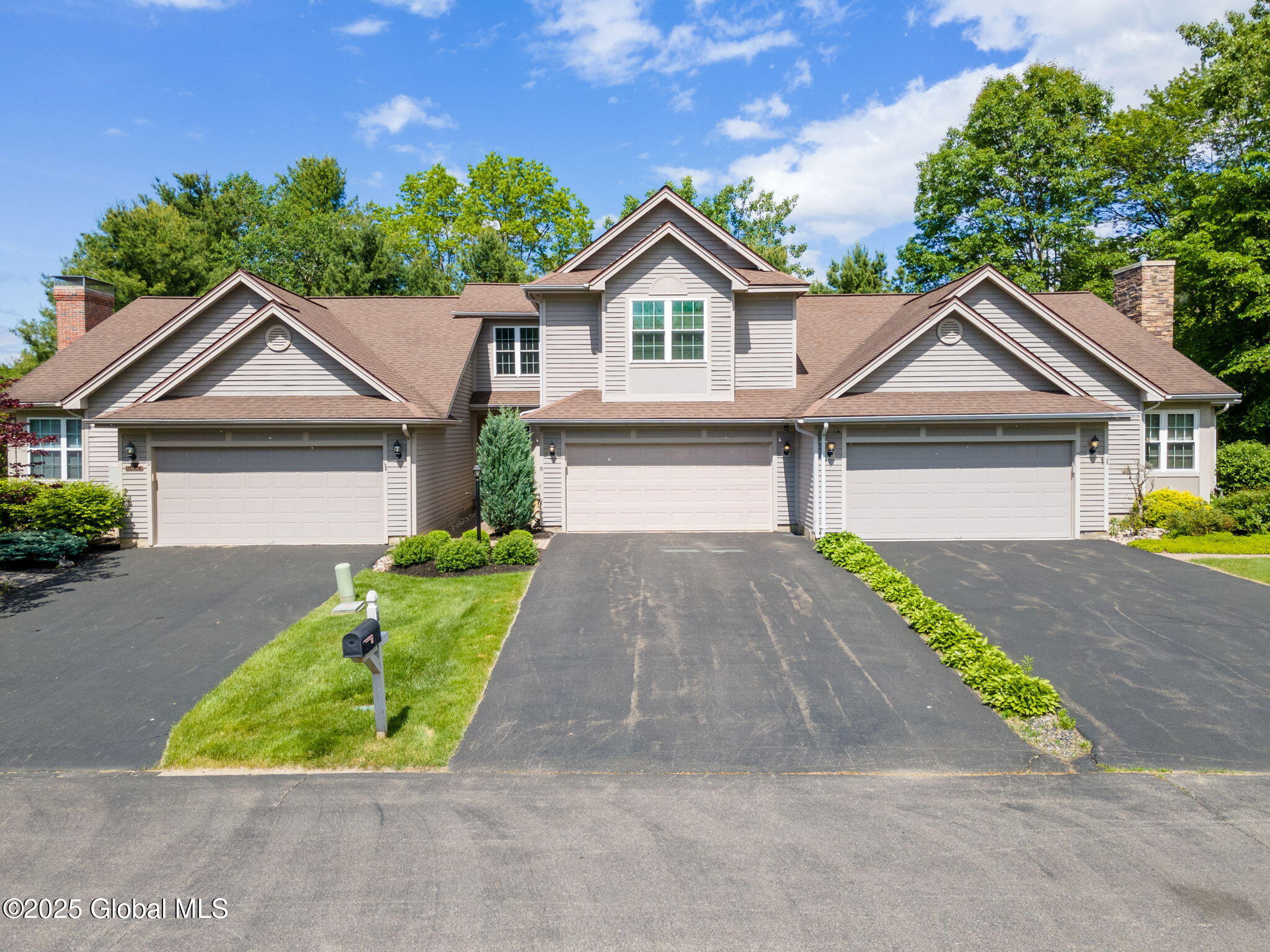11 Wesley Place, Voorheesville, New York image 1