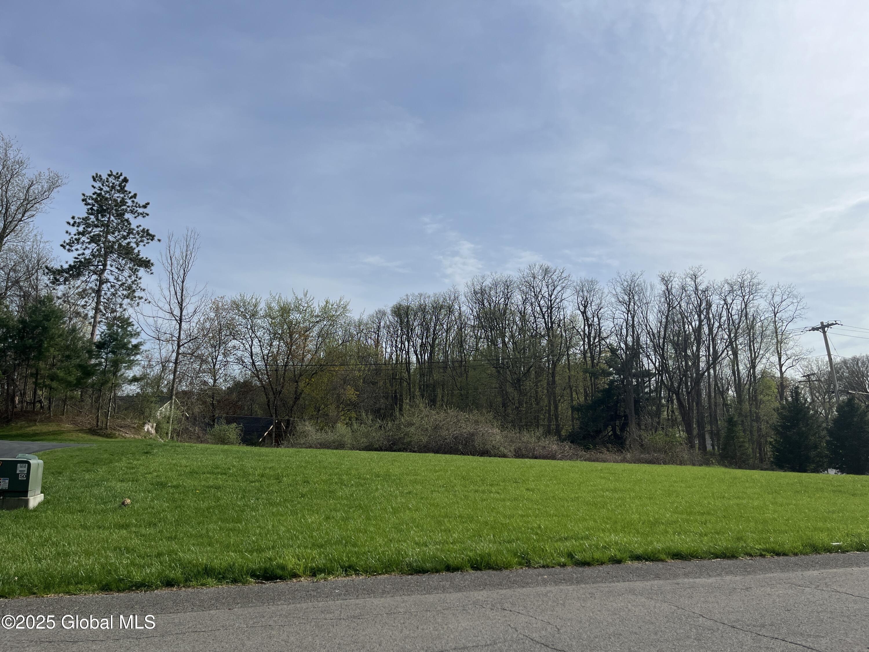 811 Waldens Pond Road, Albany, New York image 5