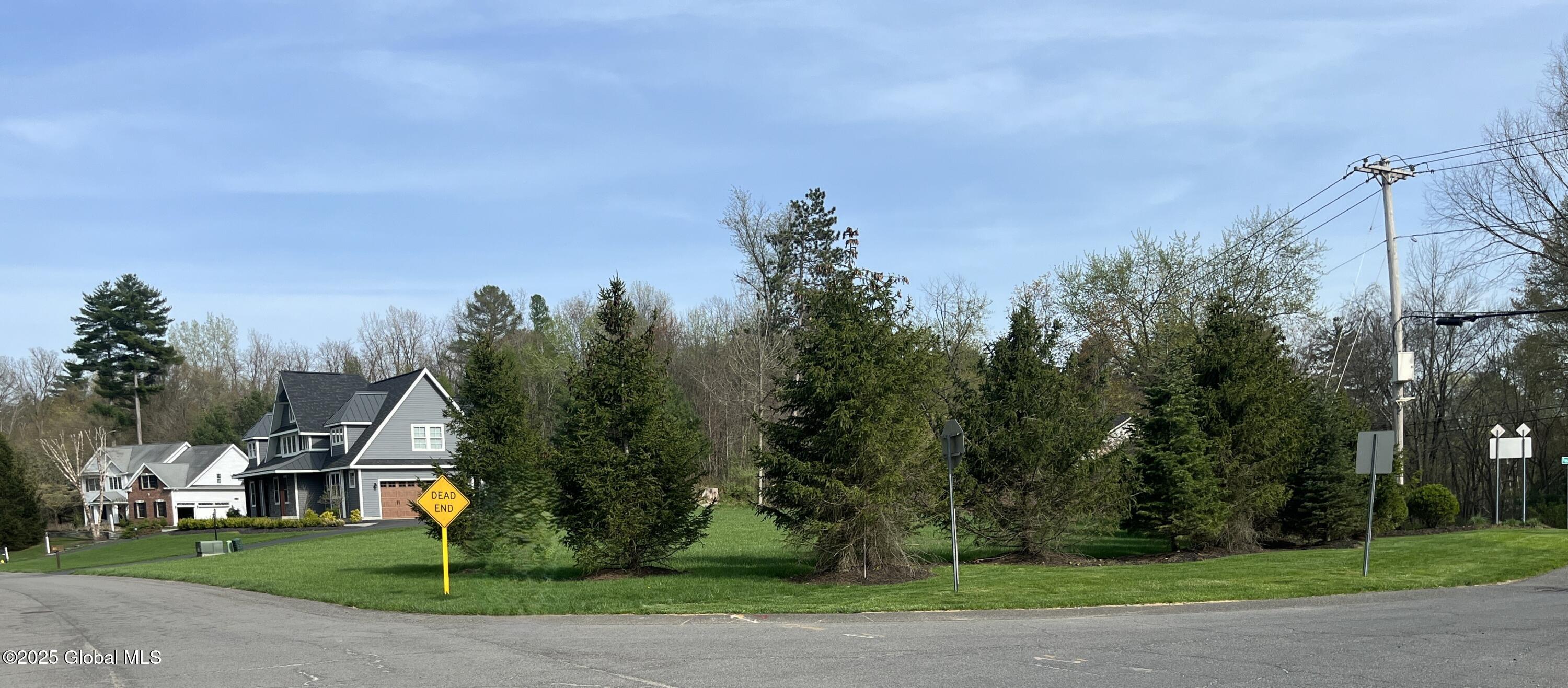 811 Waldens Pond Road, Albany, New York image 4