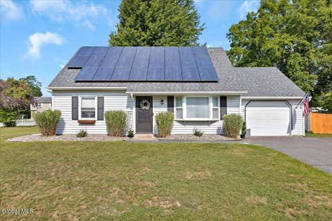 Homes For Sale - 3 Michelle Lane<br/> Schenectady, NY 12309