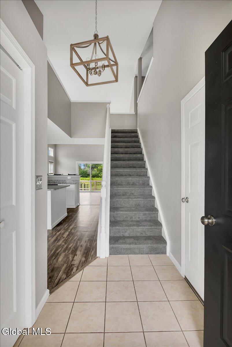 42A Raylinsky Lane