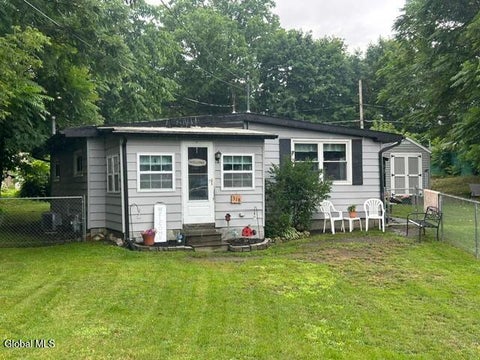 Homes For Sale - 318 Richfield Street<br/> Rensselaer County, Troy, NY 12182
