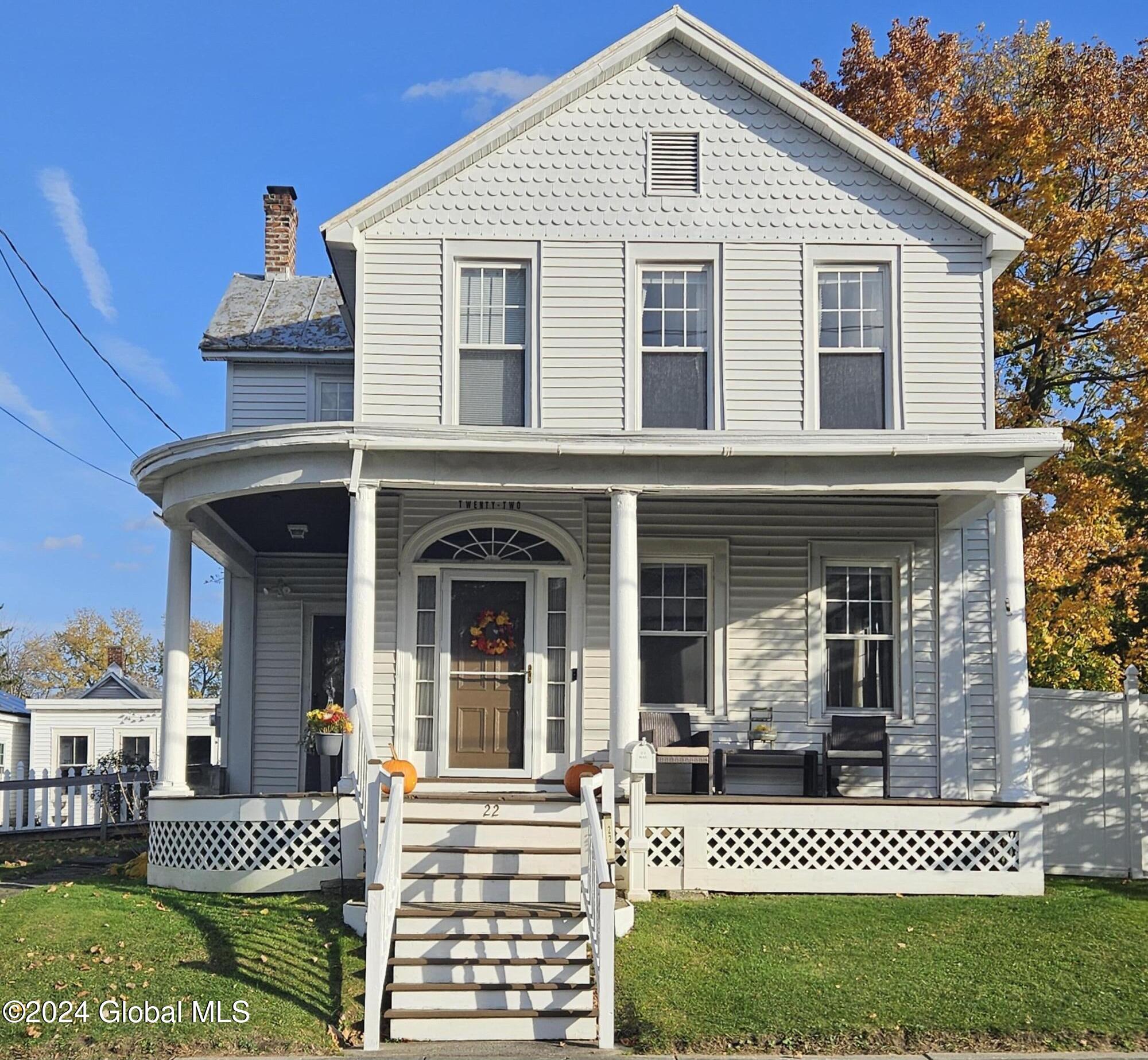 22 Mann Avenue, Cohoes, New York image 1