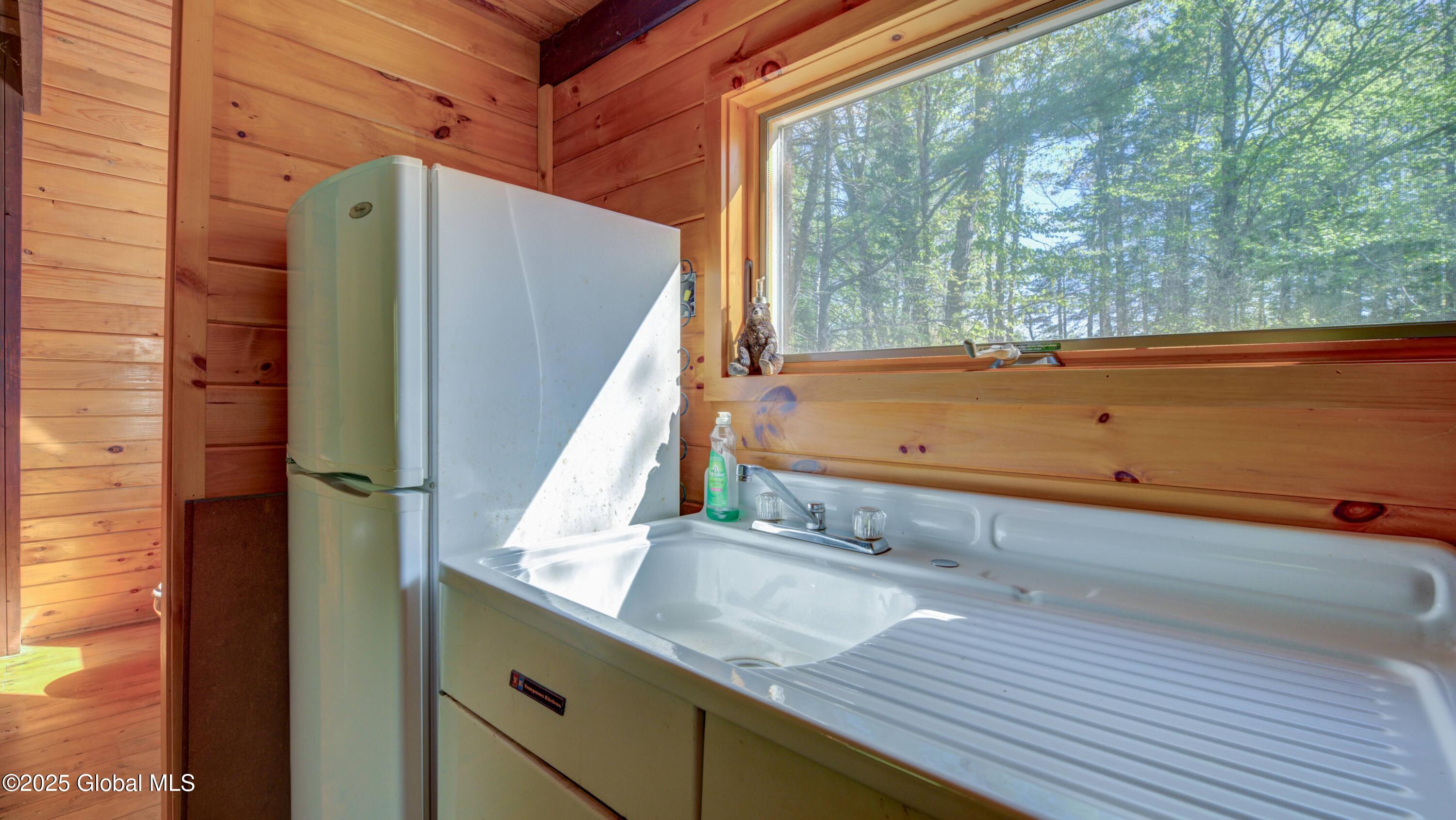103 Pine Cone Lane, Lake Pleasant, New York image 37
