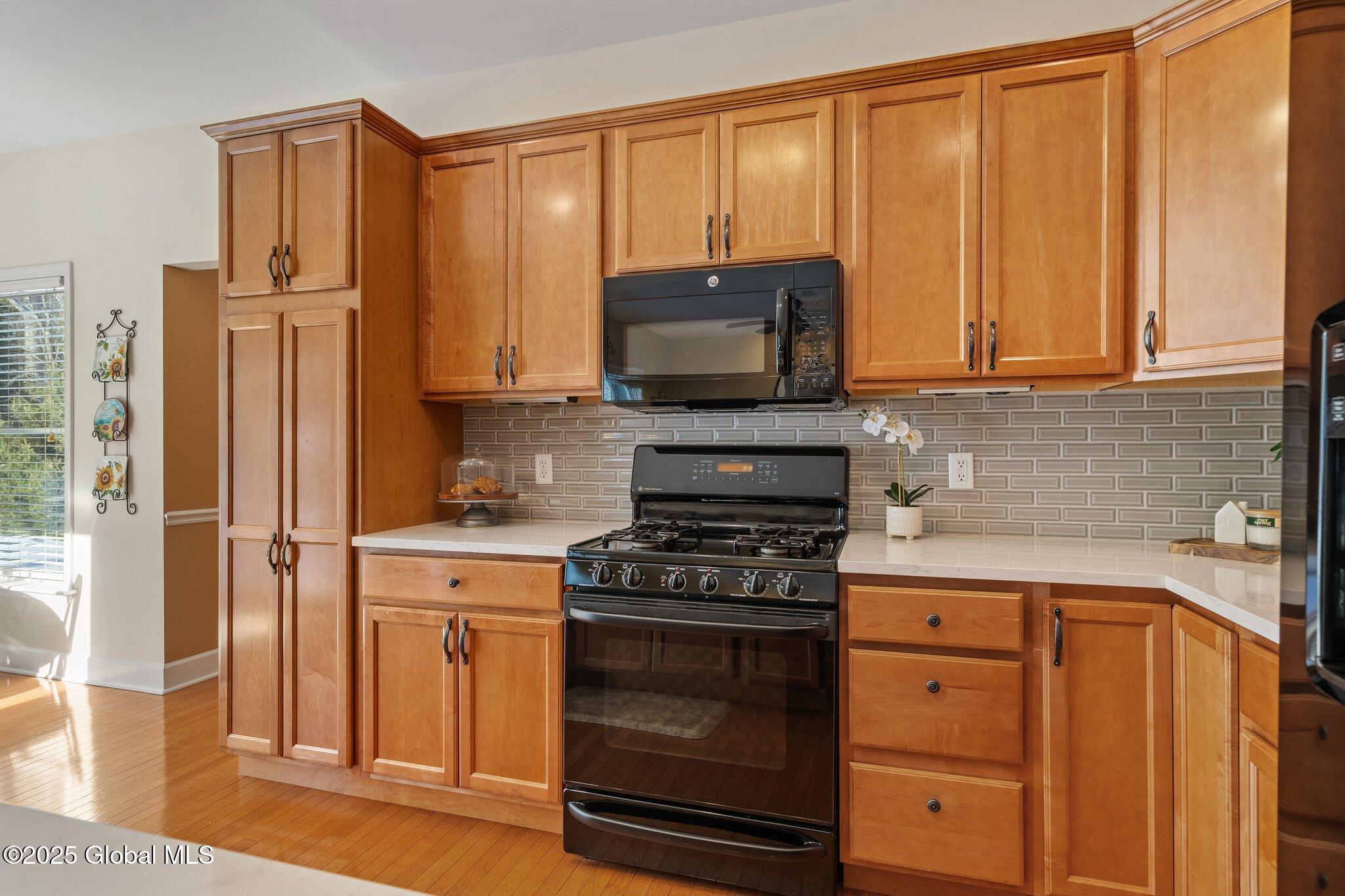 45 Liberty Way, Clifton Park, New York image 13