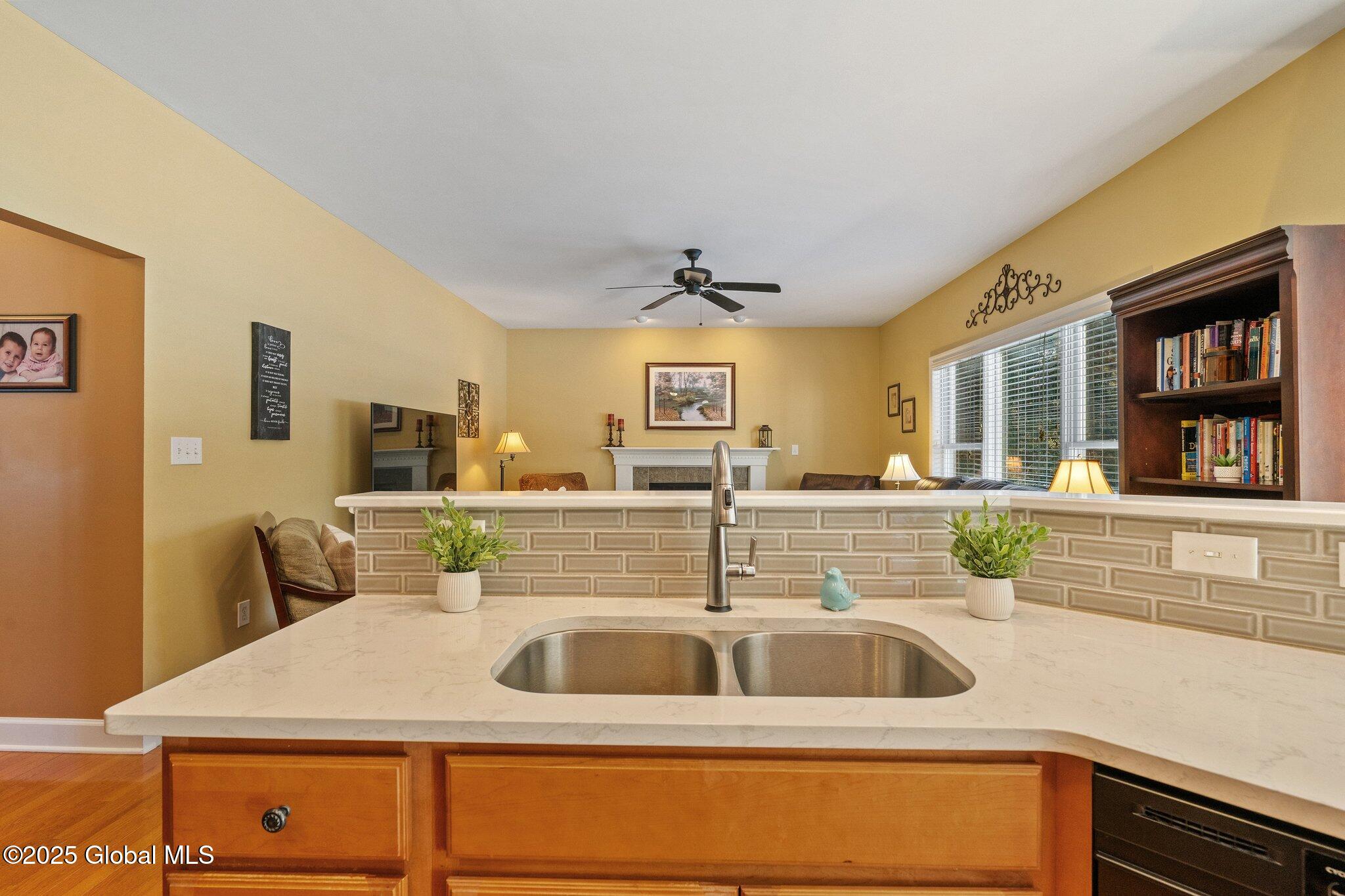 45 Liberty Way, Clifton Park, New York image 14
