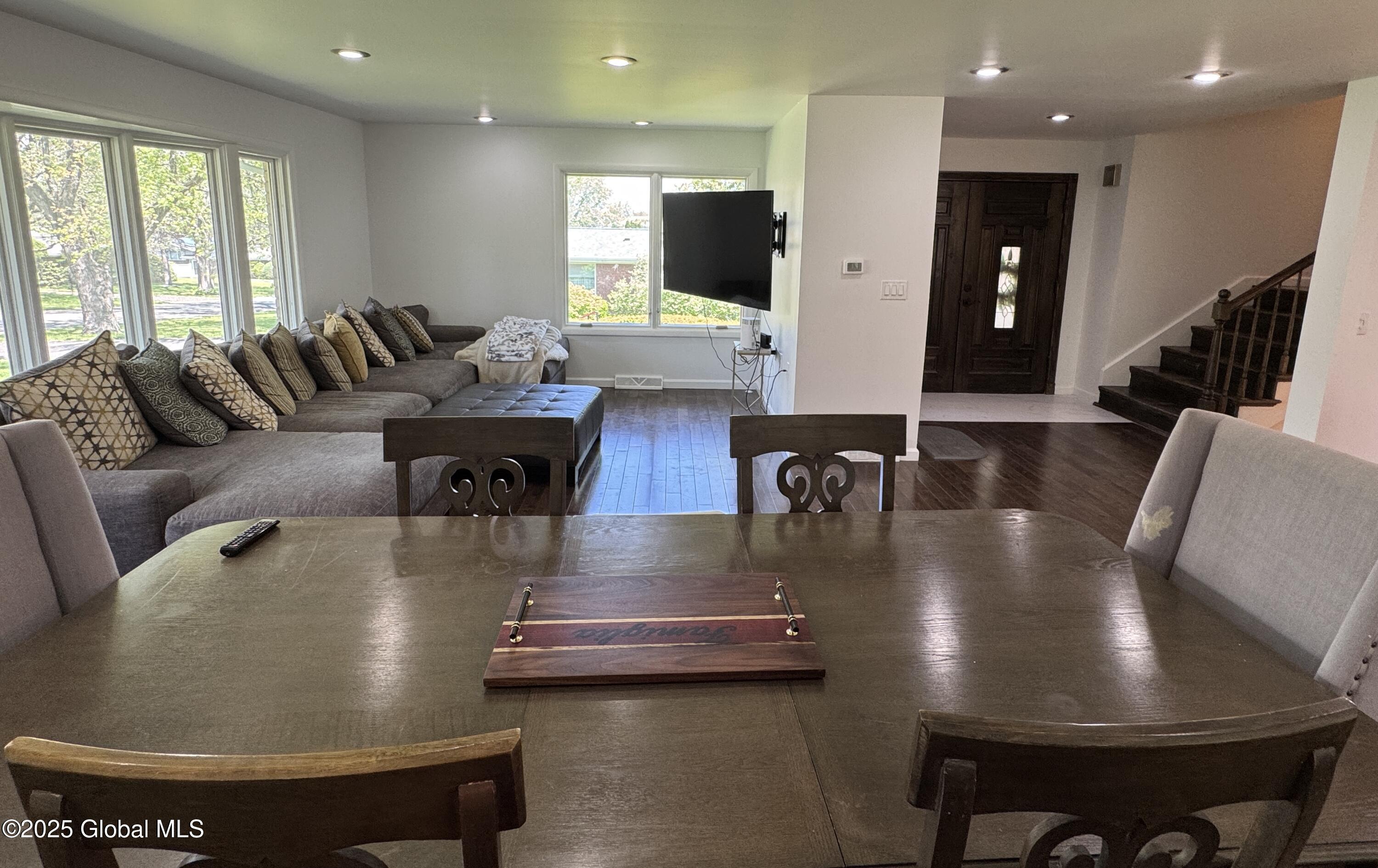 15 Campus View Drive, Loudonville, New York image 17