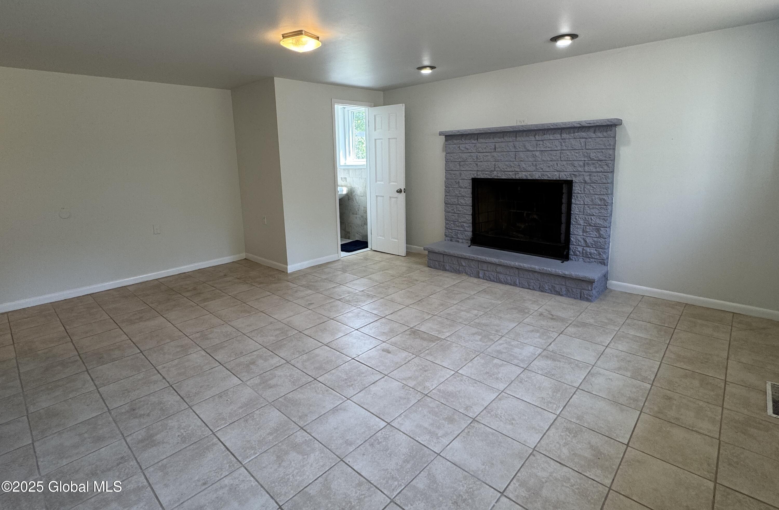 15 Campus View Drive, Loudonville, New York image 30