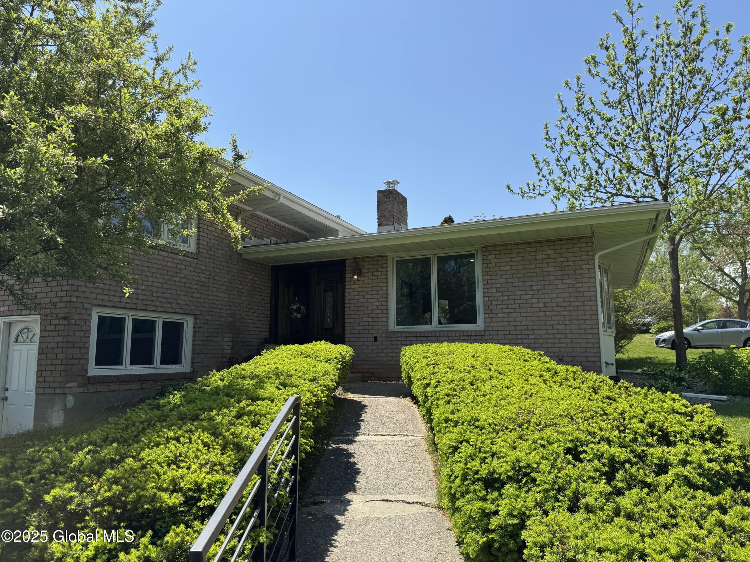15 Campus View Drive, Loudonville, New York image 12