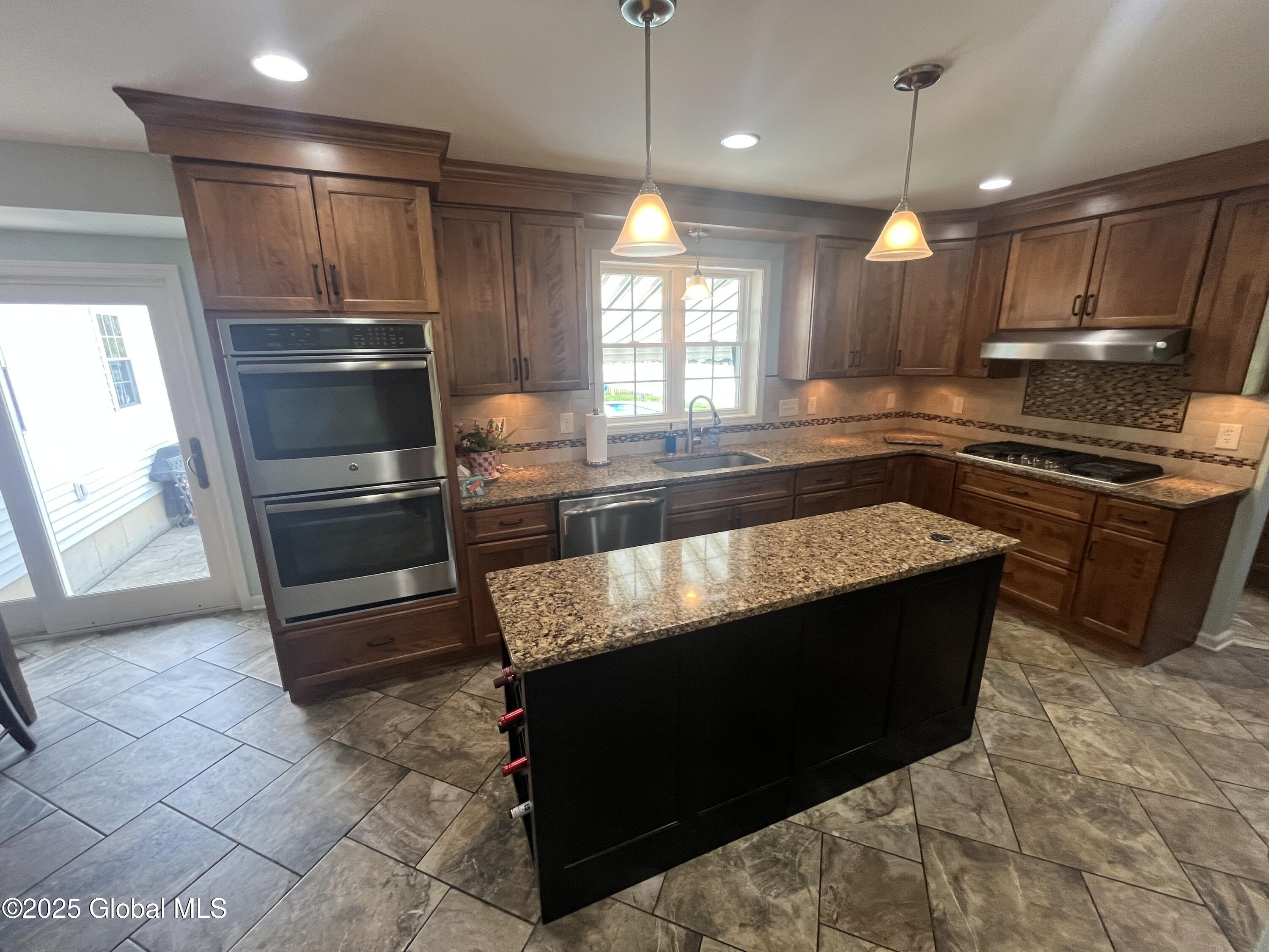 28 Copperfield Drive, Waterford, New York image 13