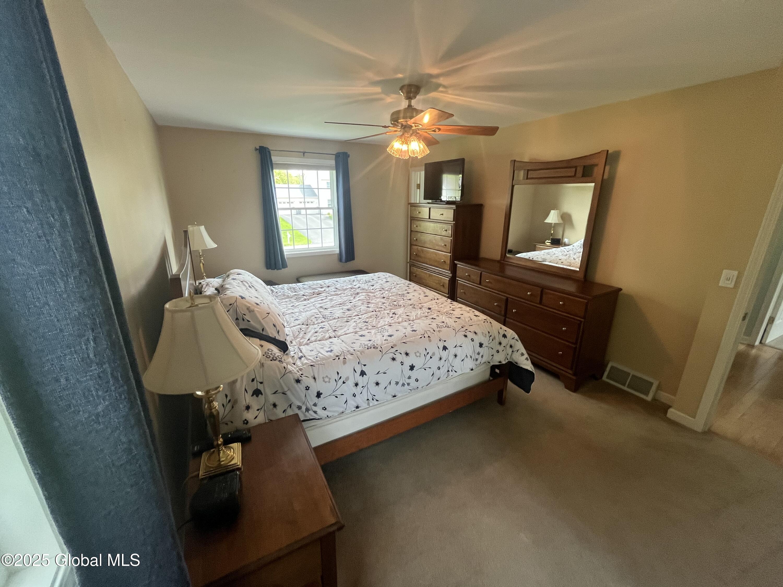 28 Copperfield Drive, Waterford, New York image 25