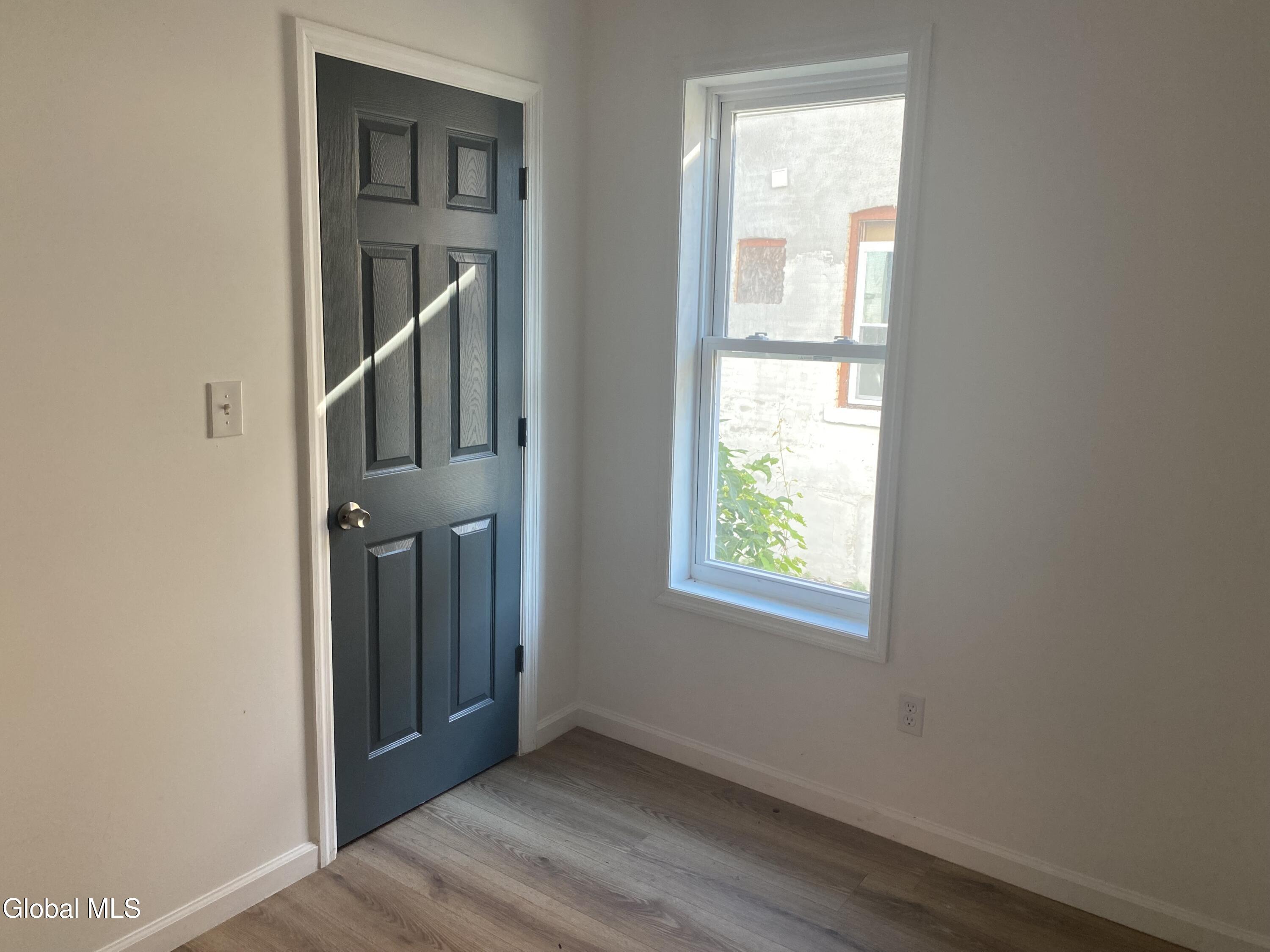 30 Kline Street