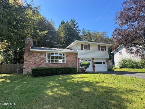 Photo of 7 Woodside Court, Wynantskill, NY 12198 (MLS # 202626428)