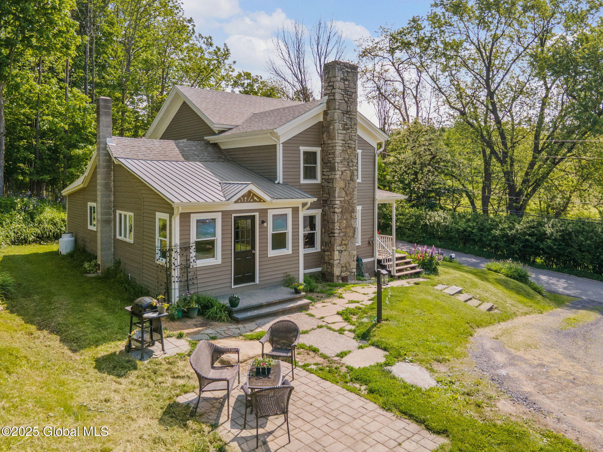 223 Quarry St. St, Cobleskill, New York image 2