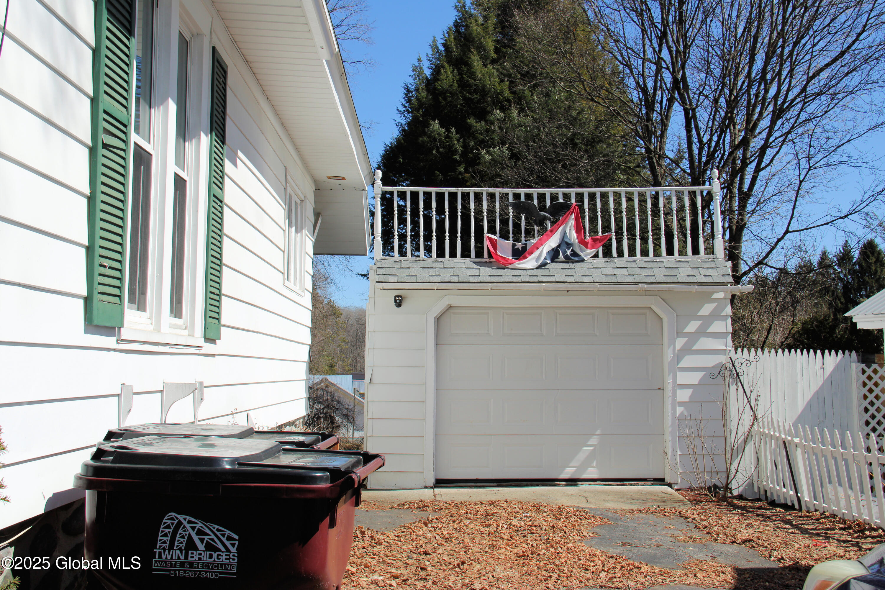 244 Kingsboro Avenue, Gloversville, New York image 4