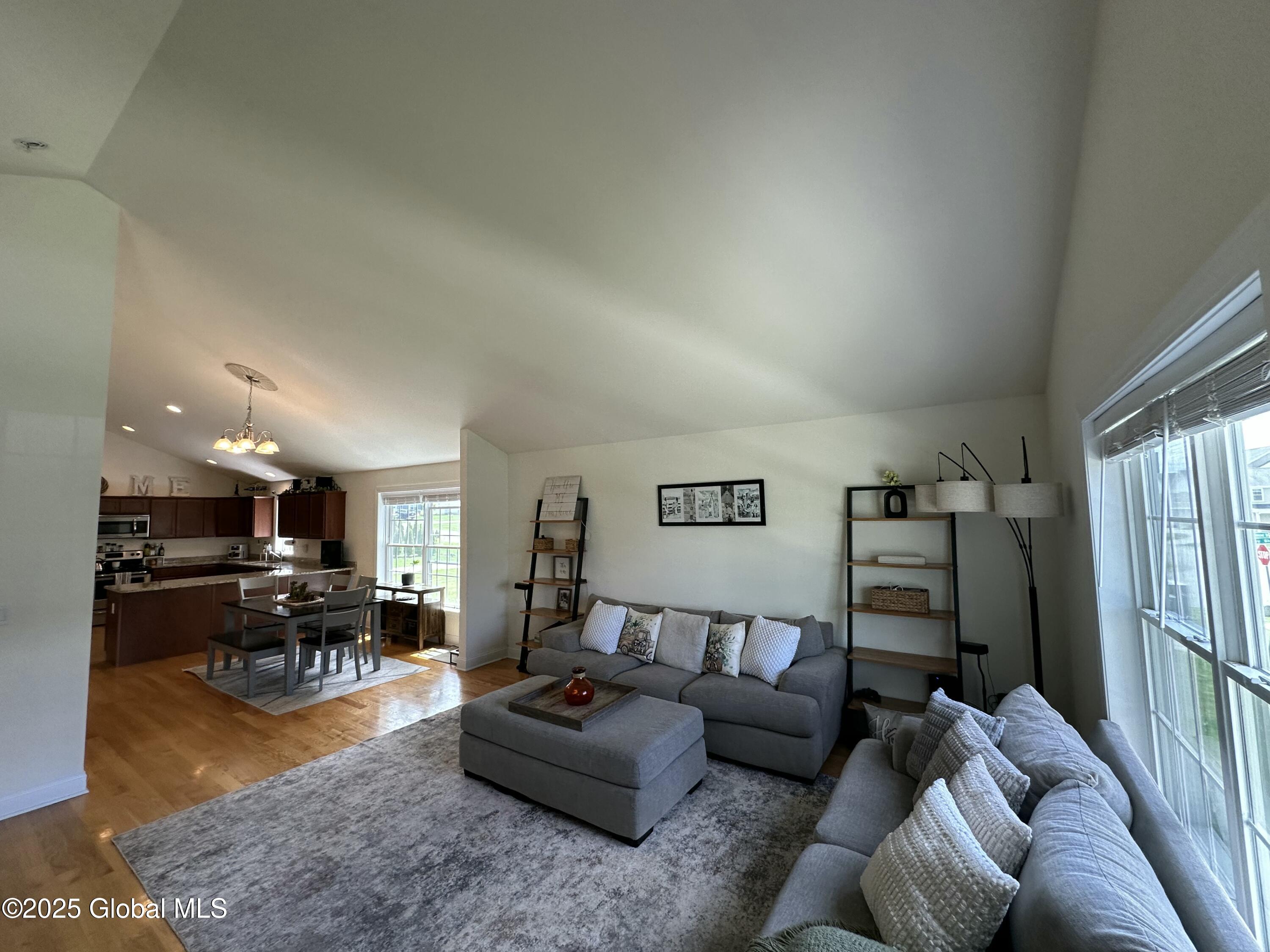 37 Nantucket Street, Cohoes, New York image 8