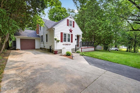 Homes For Sale - 24 Edmel Road<br/> Glenville, NY 12302