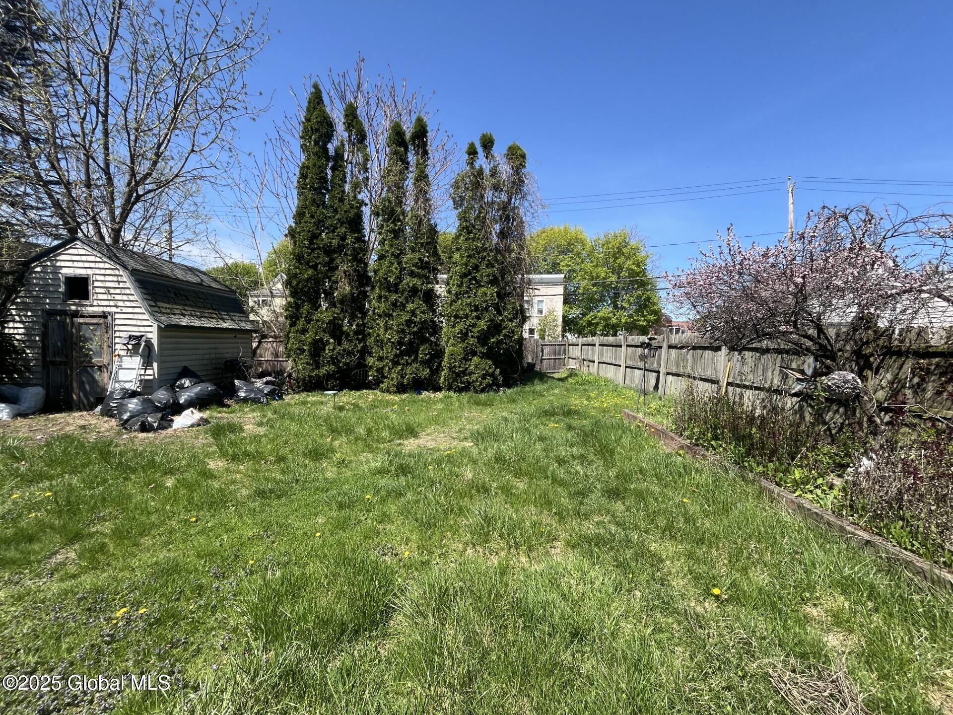433 1st Avenue, Watervliet, New York image 31
