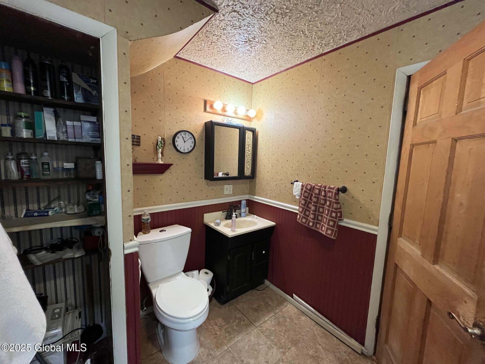 433 1st Avenue, Watervliet, New York image 10