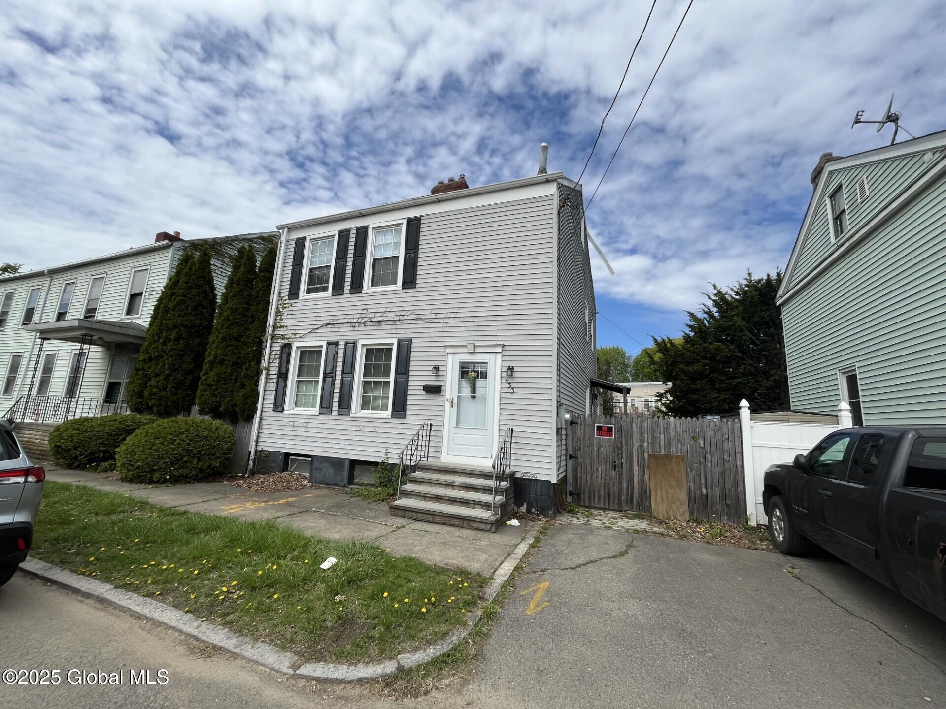 433 1st Avenue, Watervliet, New York image 3