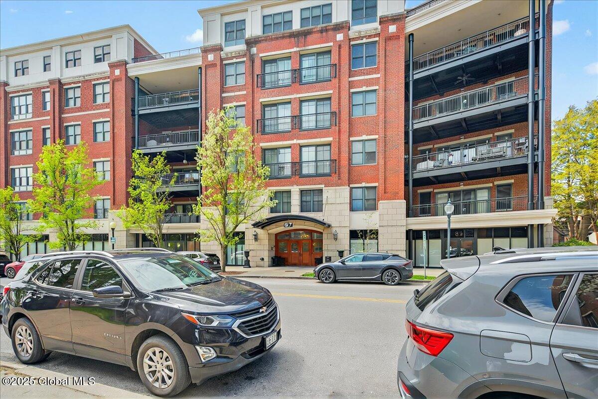 87 Railroad Place #APT 207, Saratoga Springs, New York image 2