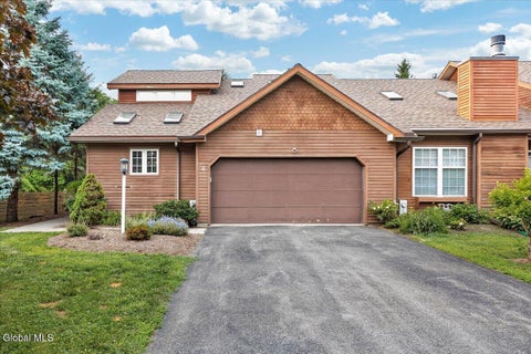 Photo for 6 Tracey Court
