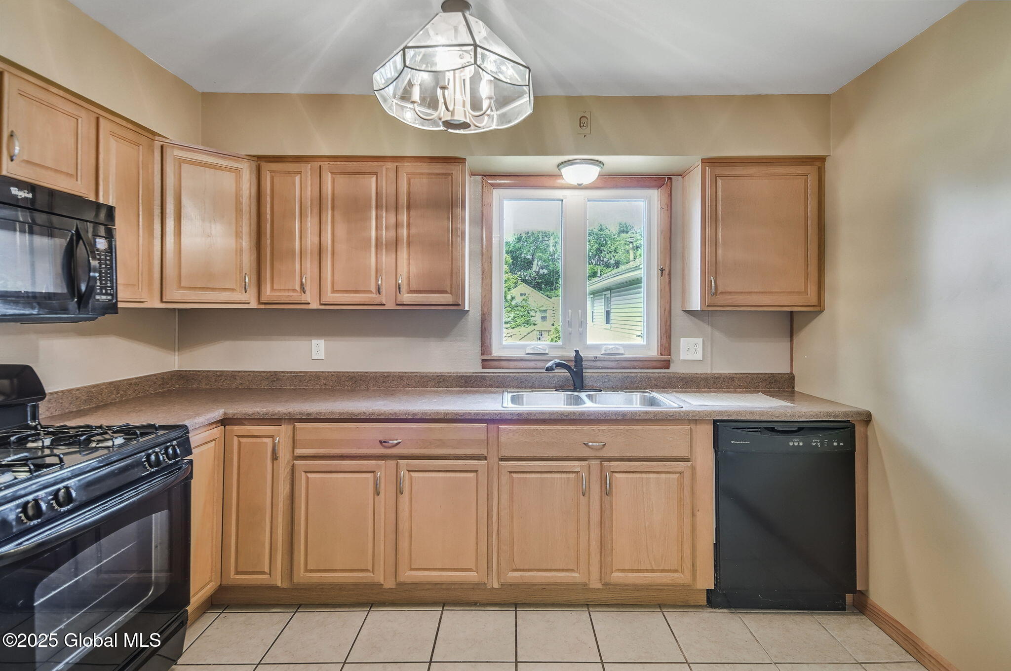 31 Fairfield Avenue, Albany, New York image 8