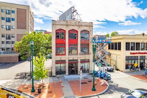 Photo of 180 Erie Boulevard, Schenectady, NY 12305 (MLS # 202625867)
