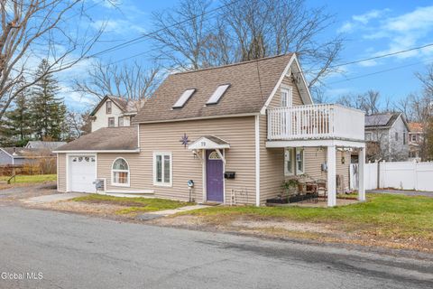 Photo of 79 Starr Avenue, Schenectady, NY 12304 (MLS # 202530338)