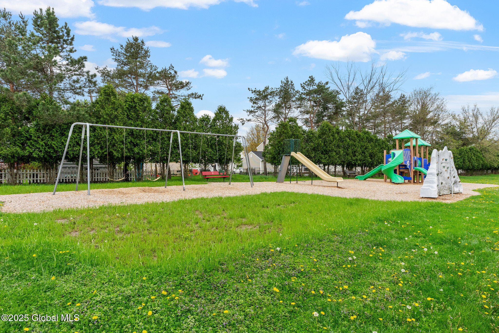 606 Cedar Run, Rensselaer, New York image 27
