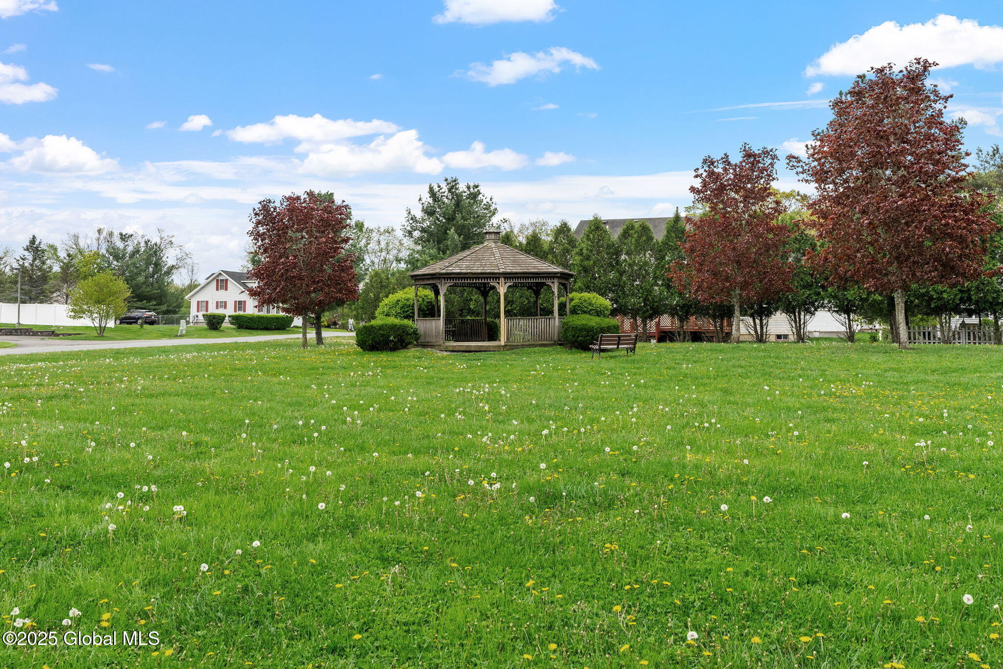 606 Cedar Run, Rensselaer, New York image 28