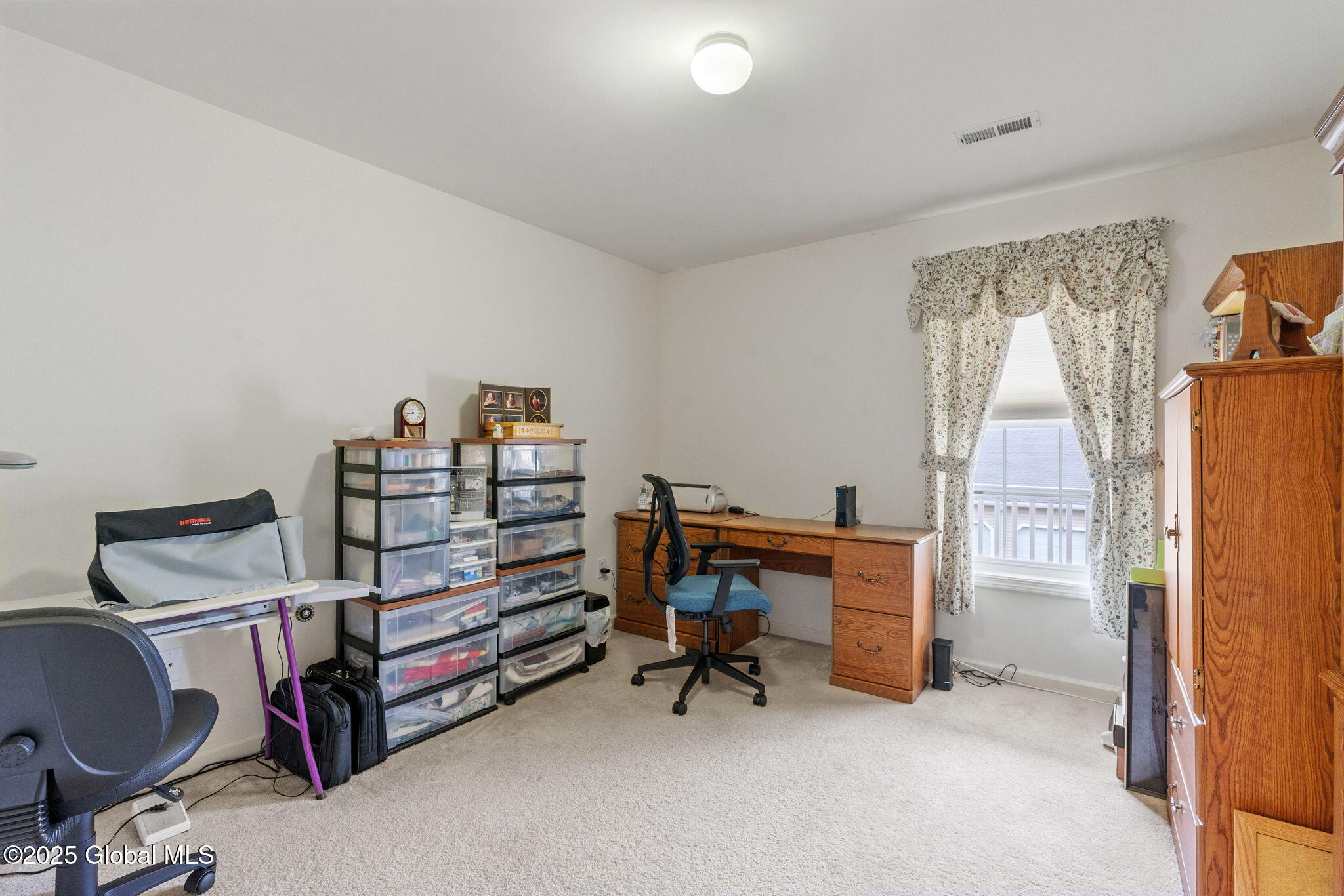 606 Cedar Run, Rensselaer, New York image 21