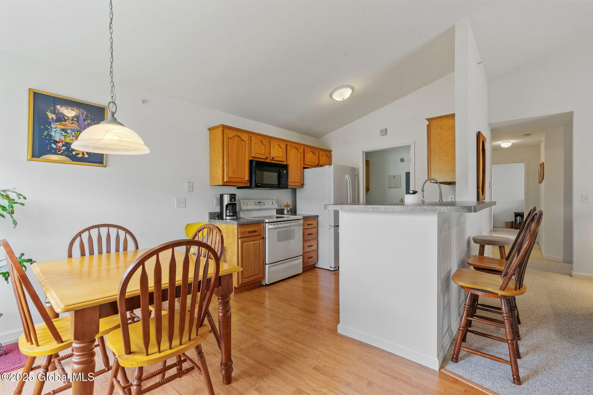 606 Cedar Run, Rensselaer, New York image 7