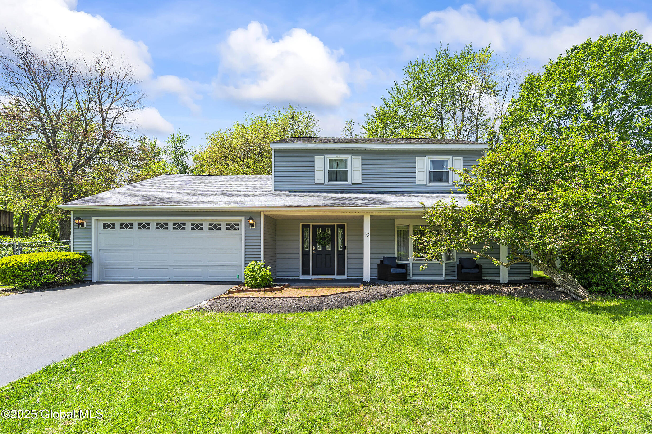 10 Bedford Drive, Latham, New York image 1