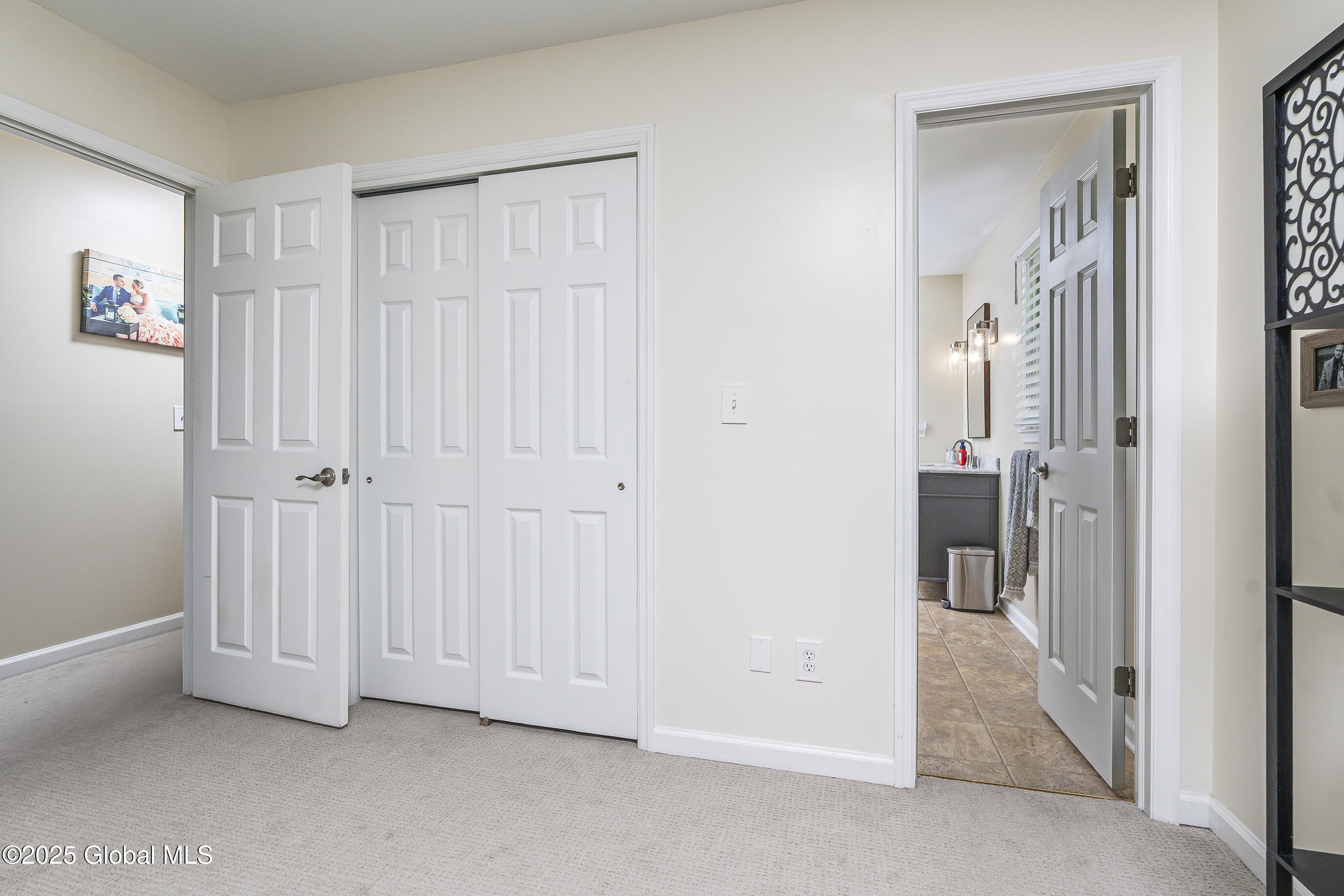 10 Bedford Drive, Latham, New York image 33