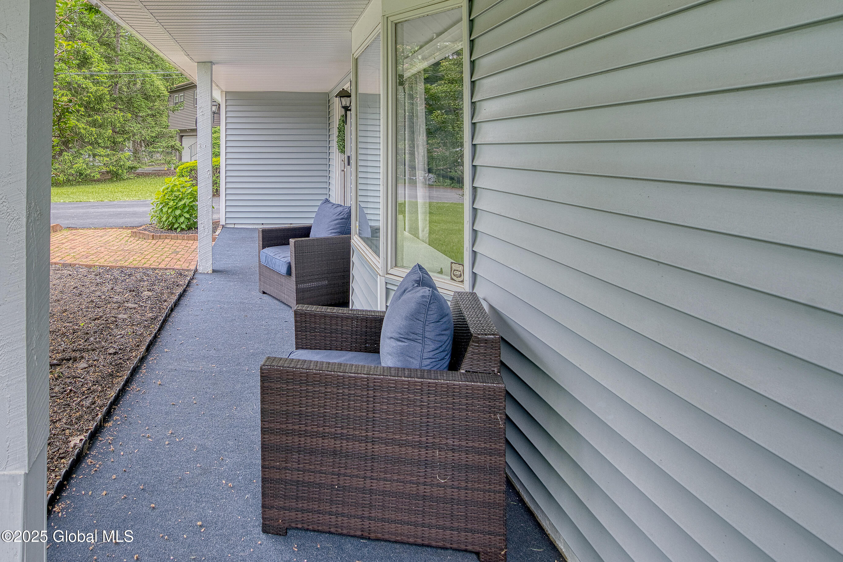 10 Bedford Drive, Latham, New York image 4