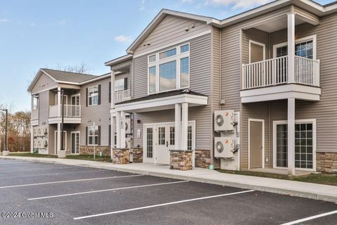 30 Pine Lane Albany NY 12203