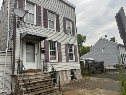 Multifamily For Sale - 221 Livingston Avenue<br/> Albany, NY 12210
