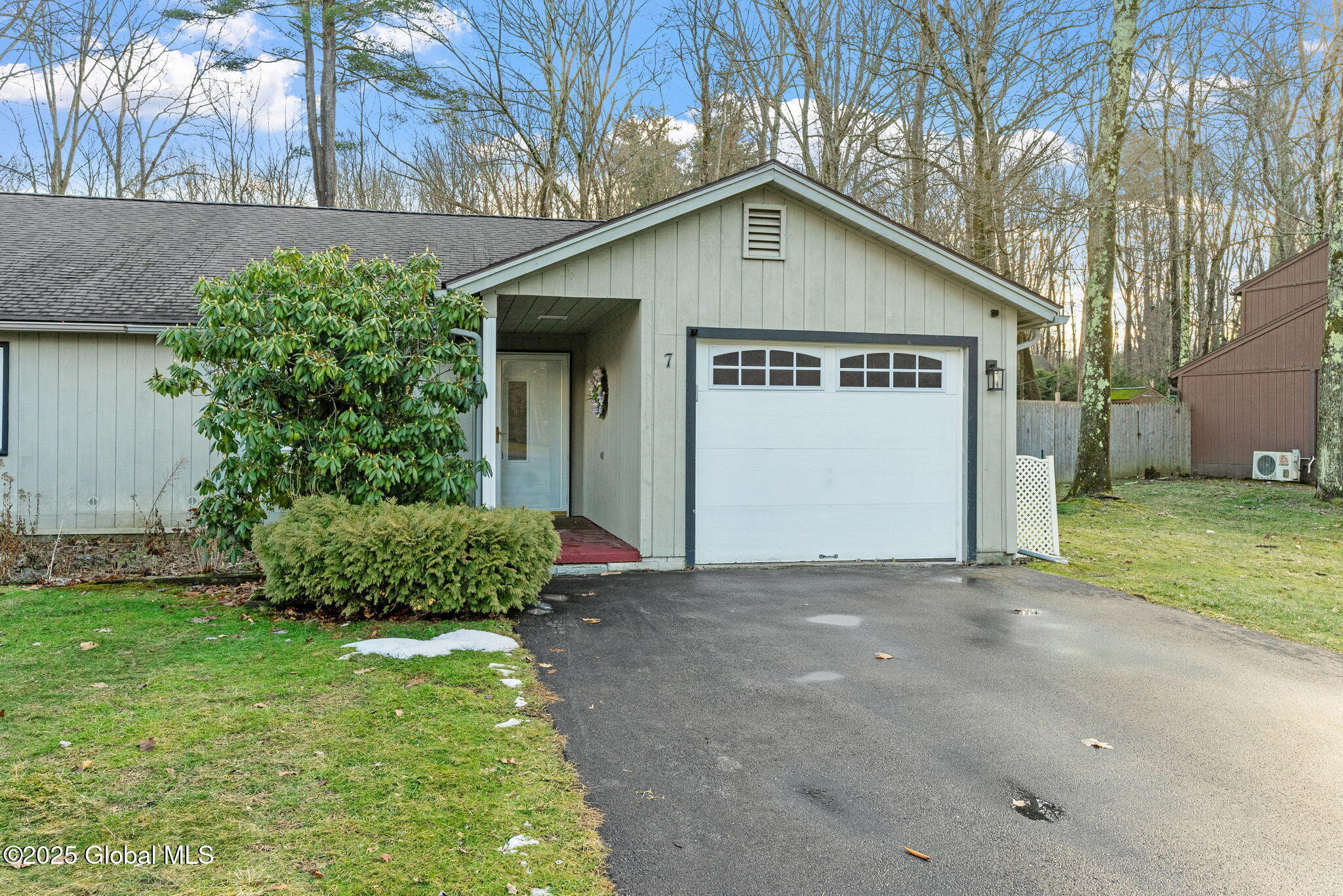 7 Glenbrook Drive, Clifton Park, New York image 4