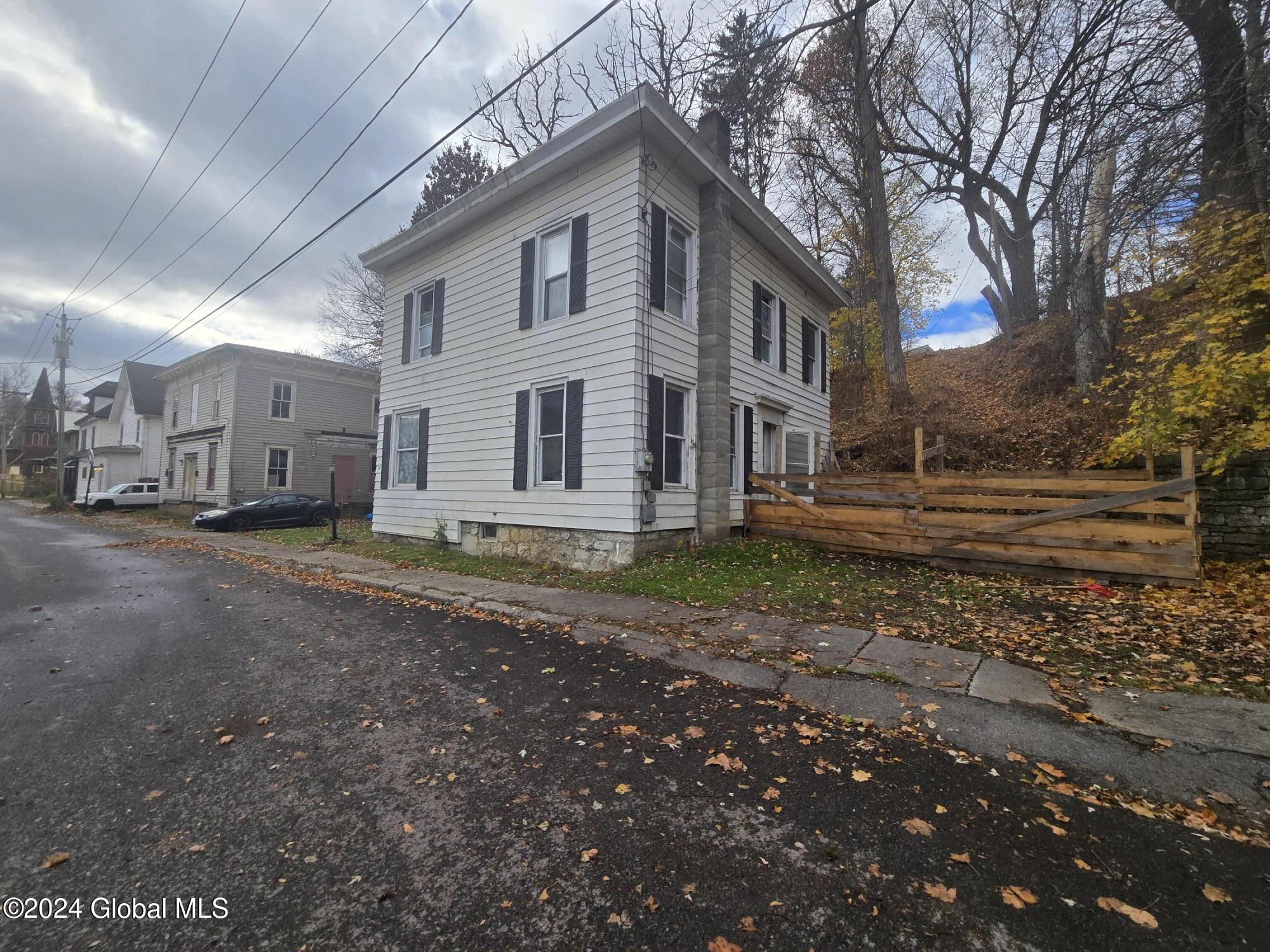 29 Washington Street, Fort Plain, New York image 1