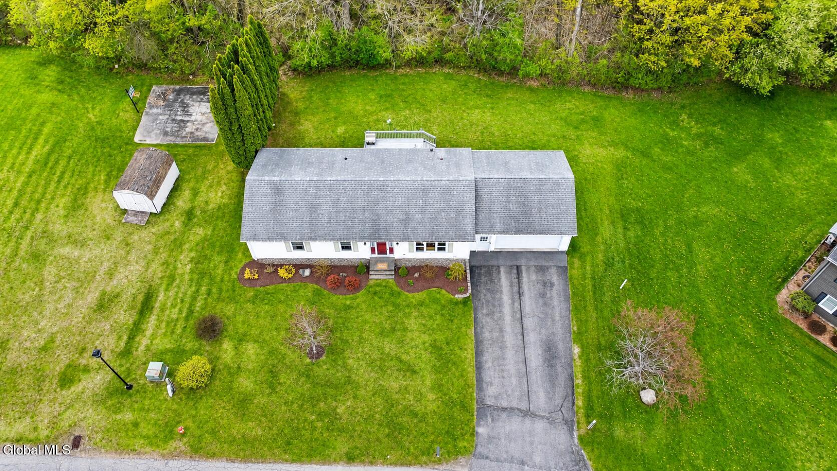 4 Falcon Crest Drive